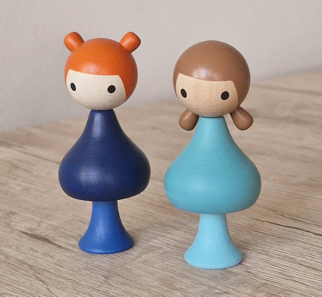 Annie & Sophia - CLiCQUES - Figuras de madera
